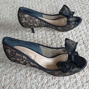 Valentino Black Lace And Satin Bow Slip On Pumps size 37.5